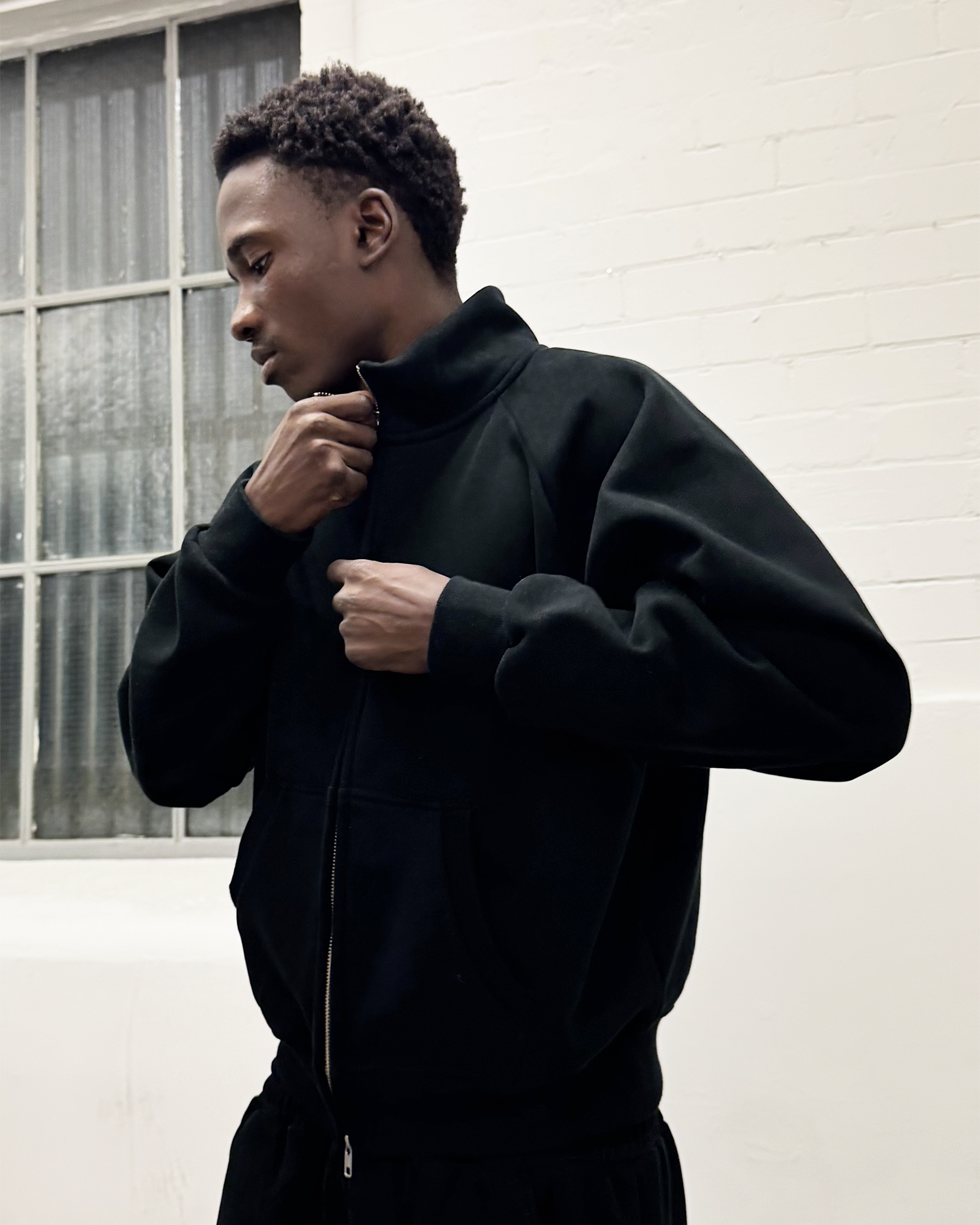 PB08 Zip-Up - Pure Blanks